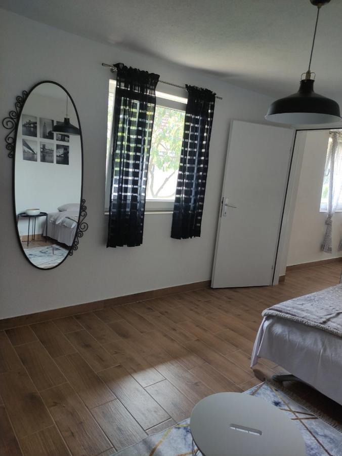 Apartman Ela บันยาลูกา ภายนอก รูปภาพ