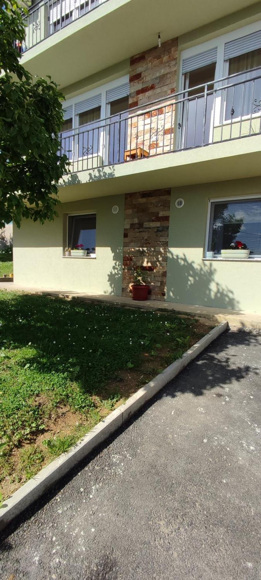 Apartman Ela บันยาลูกา ภายนอก รูปภาพ